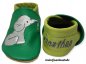 Preview: Lederpuschen ital.grün-hellgrün mit Elefant mit Herz hellgrün beiderseits und Namen rechte Ferse